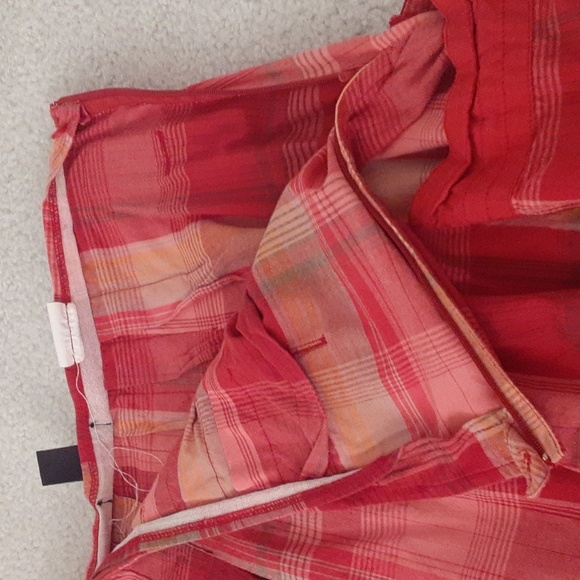 H&M Red Plaid pleated skirt with pockets and belt. Size 10. - Picture 6 of 8